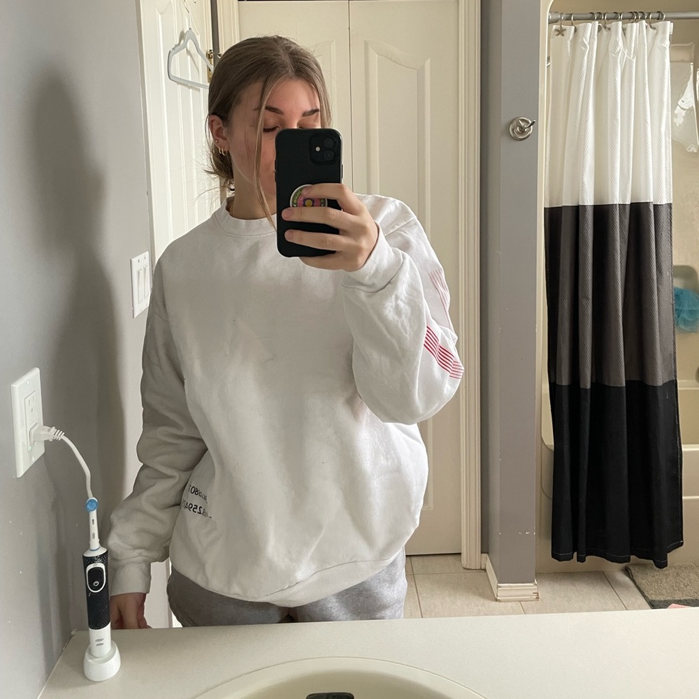 Shadow hill white crew neck!!